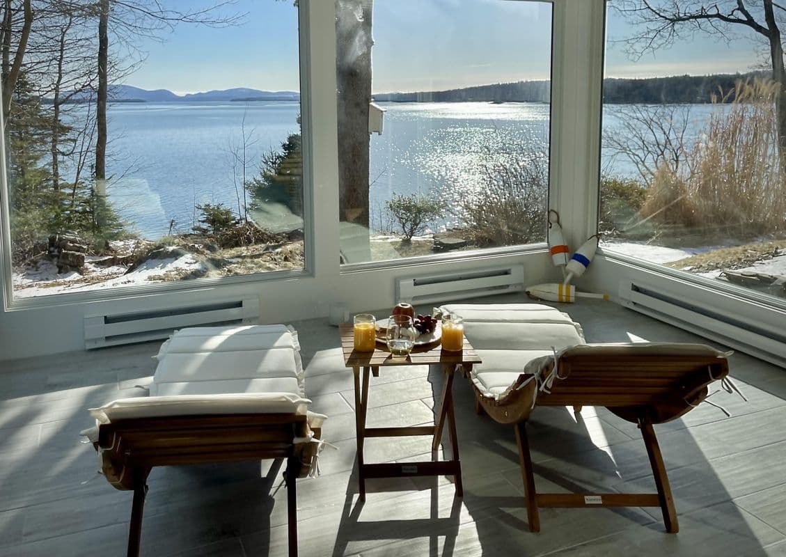 Lucky Stone Retreat - private beach