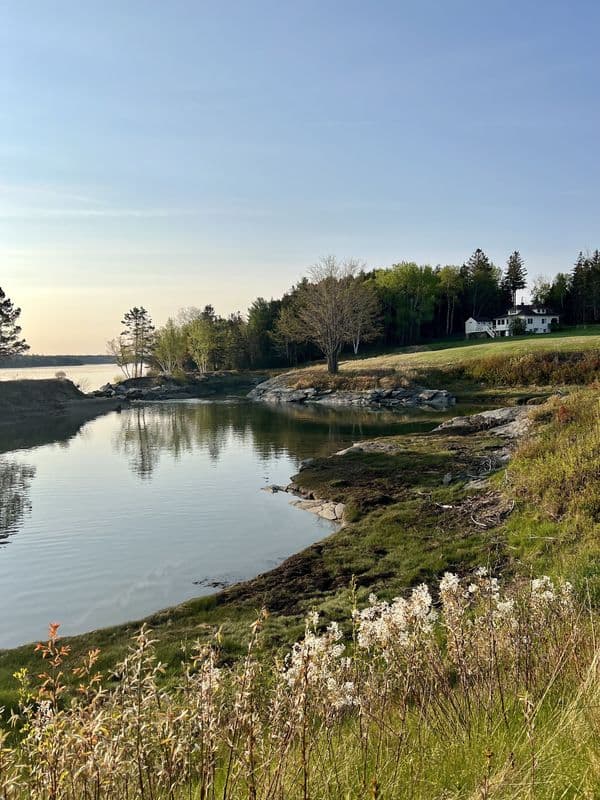 Beautiful, Fully Renovated Oceanfront Cottage