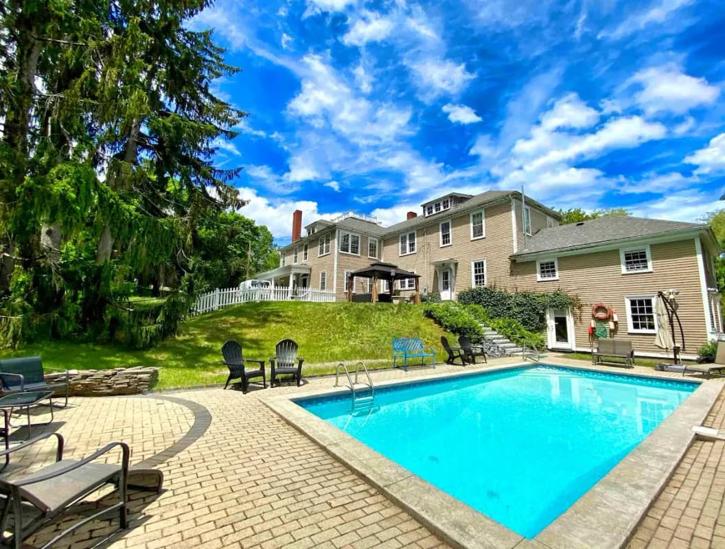 The Jarvis Homestead - Historic Maine Mansion